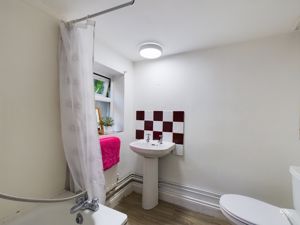 Photo 9- click for photo gallery